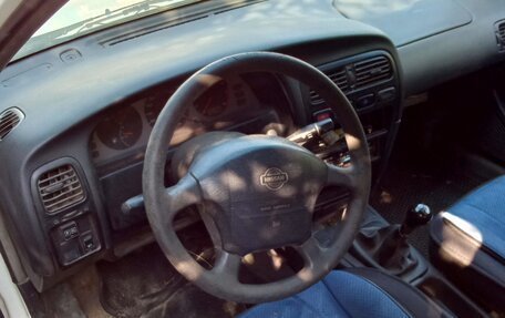 Nissan Primera II рестайлинг, 1996 год, 50 000 рублей, 3 фотография