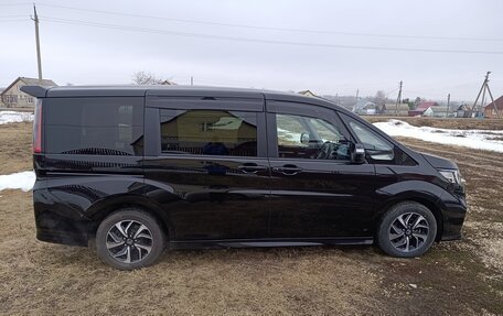 Honda Stepwgn IV, 2021 год, 2 390 000 рублей, 2 фотография