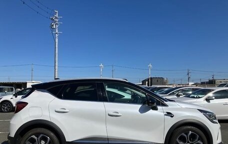 Renault Captur II, 2023 год, 1 100 000 рублей, 5 фотография