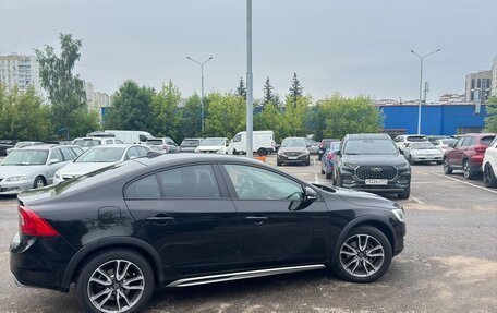Volvo S60 Cross Country, 2015 год, 1 850 000 рублей, 4 фотография