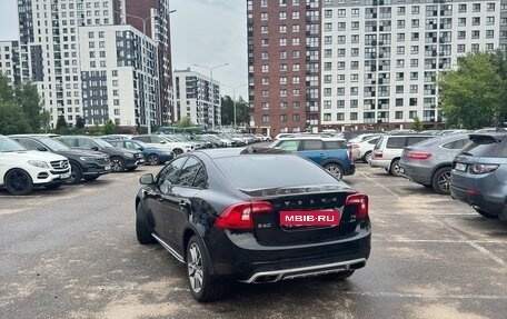 Volvo S60 Cross Country, 2015 год, 1 850 000 рублей, 3 фотография