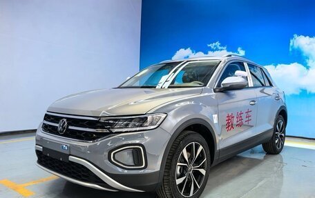 Volkswagen T-Roc I, 2026 год, 2 340 000 рублей, 2 фотография