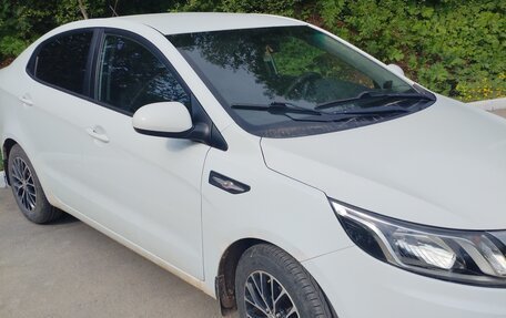 KIA Rio III рестайлинг, 2013 год, 710 000 рублей, 2 фотография