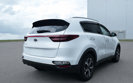KIA Sportage IV рестайлинг, 2020 год, 2 050 000 рублей, 3 фотография