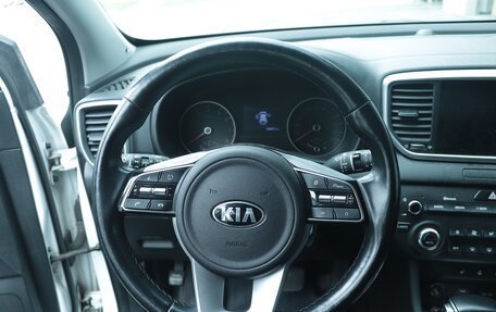 KIA Sportage IV рестайлинг, 2020 год, 2 050 000 рублей, 9 фотография
