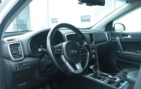 KIA Sportage IV рестайлинг, 2020 год, 2 050 000 рублей, 5 фотография