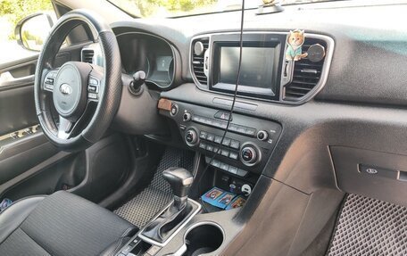 KIA Sportage IV рестайлинг, 2018 год, 2 200 000 рублей, 2 фотография