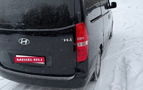 Hyundai H-1 II рестайлинг, 2016 год, 2 150 000 рублей, 3 фотография