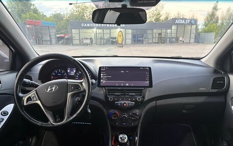 Hyundai Solaris II рестайлинг, 2014 год, 950 000 рублей, 5 фотография