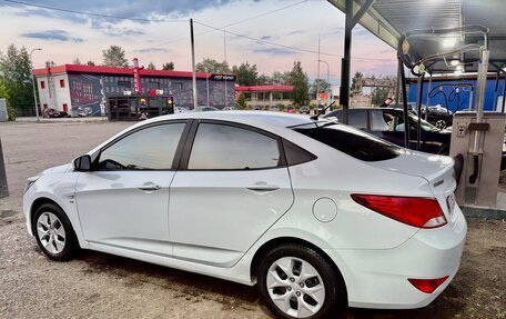 Hyundai Solaris II рестайлинг, 2014 год, 950 000 рублей, 3 фотография