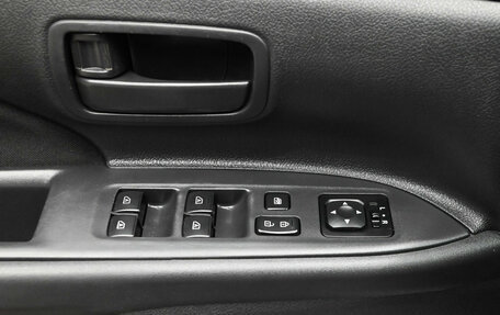 Mitsubishi Outlander III рестайлинг 3, 2021 год, 3 050 000 рублей, 14 фотография