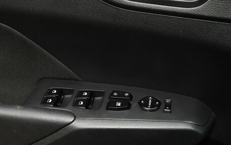 Hyundai Solaris II рестайлинг, 2017 год, 1 300 000 рублей, 13 фотография