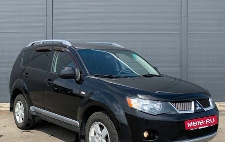 Mitsubishi Outlander III рестайлинг 3, 2007 год, 990 000 рублей, 4 фотография