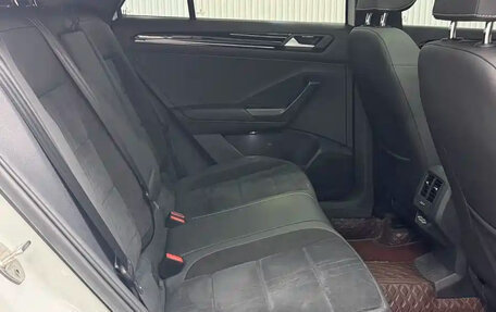 Volkswagen T-Roc I, 2022 год, 1 700 000 рублей, 14 фотография