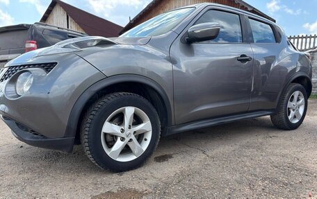 Nissan Juke II, 2014 год, 850 000 рублей, 11 фотография