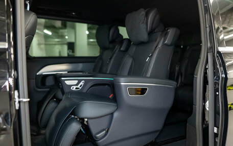 Mercedes-Benz V-Класс, 2025 год, 13 250 000 рублей, 36 фотография