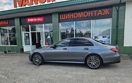 Mercedes-Benz E-Класс, 2021 год, 5 200 000 рублей, 10 фотография