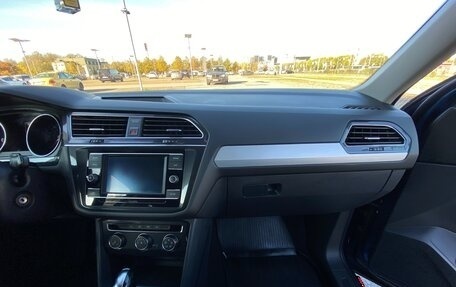 Volkswagen Tiguan II, 2018 год, 2 149 000 рублей, 11 фотография