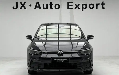 Volkswagen Golf VIII, 2022 год, 1 778 000 рублей, 2 фотография