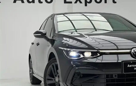 Volkswagen Golf VIII, 2022 год, 1 778 000 рублей, 4 фотография