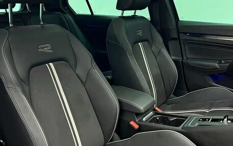 Volkswagen Golf VIII, 2022 год, 1 778 000 рублей, 13 фотография