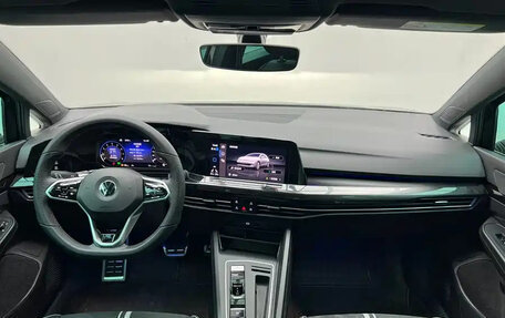 Volkswagen Golf VIII, 2022 год, 1 778 000 рублей, 18 фотография