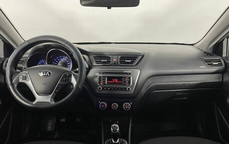 KIA Rio III рестайлинг, 2016 год, 855 000 рублей, 16 фотография