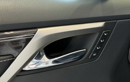 Lexus RX IV рестайлинг, 2019 год, 4 990 000 рублей, 10 фотография