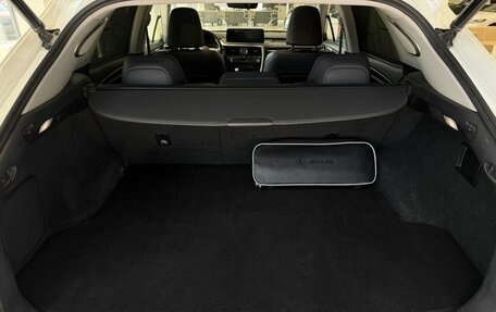 Lexus RX IV рестайлинг, 2019 год, 4 990 000 рублей, 33 фотография