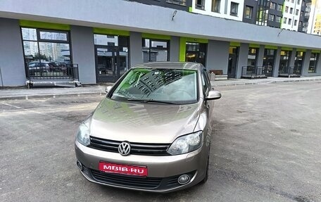 Volkswagen Golf Plus II, 2012 год, 750 000 рублей, 1 фотография