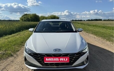 Hyundai Elantra, 2022 год, 1 700 000 рублей, 8 фотография
