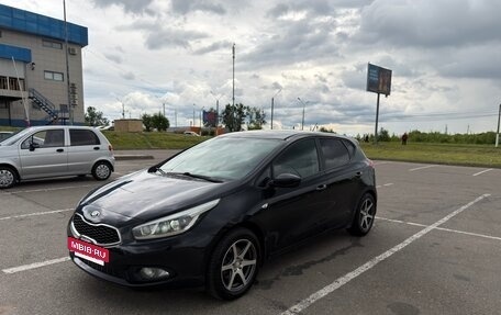 KIA cee'd III, 2013 год, 999 999 рублей, 11 фотография