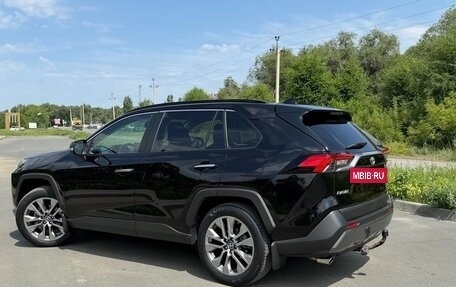Toyota RAV4, 2019 год, 3 450 000 рублей, 5 фотография