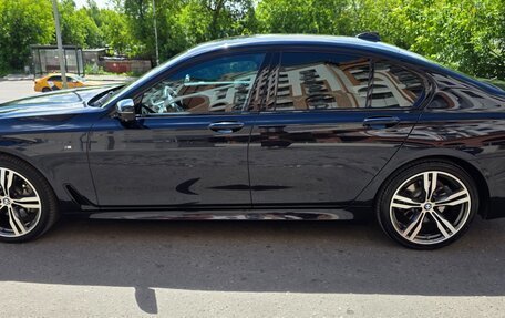 BMW 7 серия, 2018 год, 3 700 000 рублей, 17 фотография