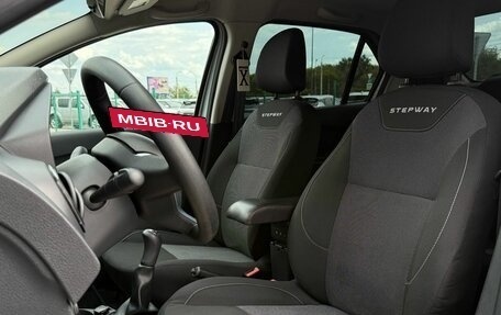 Renault Logan II, 2019 год, 1 195 000 рублей, 10 фотография