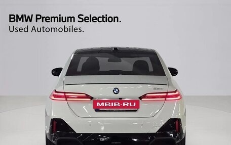 BMW 5 серия, 2024 год, 5 604 000 рублей, 4 фотография