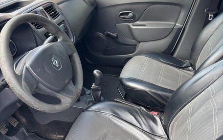 Renault Logan II, 2016 год, 200 000 рублей, 5 фотография