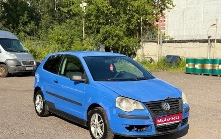 Volkswagen Polo IV рестайлинг, 2005 год, 200 000 рублей, 1 фотография