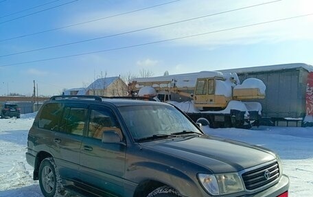 Toyota Land Cruiser 100 рестайлинг 2, 2001 год, 1 650 000 рублей, 1 фотография