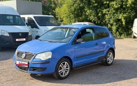 Volkswagen Polo IV рестайлинг, 2005 год, 200 000 рублей, 3 фотография