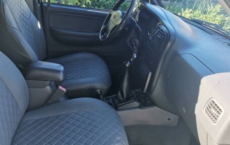 KIA Sportage IV рестайлинг, 2006 год, 680 000 рублей, 20 фотография