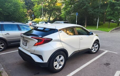 Toyota C-HR I рестайлинг, 2019 год, 1 900 000 рублей, 4 фотография