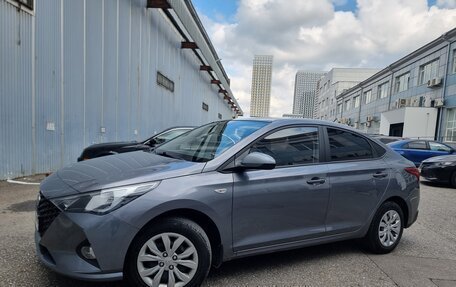 Hyundai Solaris II рестайлинг, 2021 год, 1 777 000 рублей, 4 фотография