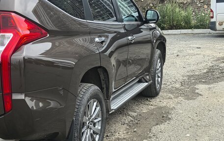 Mitsubishi Pajero Sport III рестайлинг, 2019 год, 3 750 000 рублей, 4 фотография