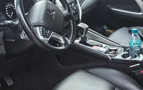 Mitsubishi Pajero Sport III рестайлинг, 2019 год, 3 750 000 рублей, 7 фотография