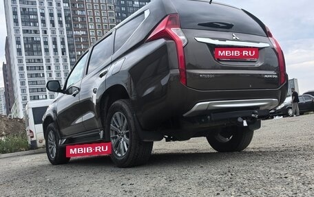 Mitsubishi Pajero Sport III рестайлинг, 2019 год, 3 750 000 рублей, 3 фотография