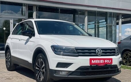 Volkswagen Tiguan II, 2019 год, 2 590 000 рублей, 4 фотография