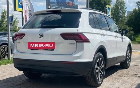 Volkswagen Tiguan II, 2019 год, 2 590 000 рублей, 5 фотография