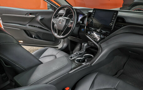 Toyota Camry, 2021 год, 2 849 000 рублей, 10 фотография