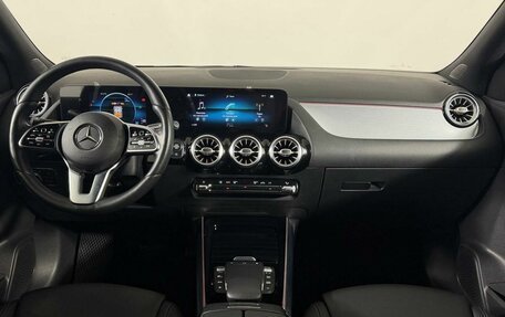 Mercedes-Benz GLA, 2020 год, 2 499 000 рублей, 16 фотография